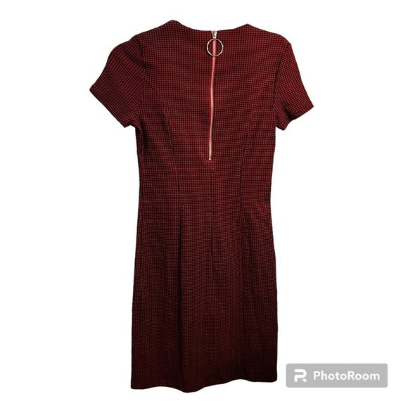 Dress. Brand: Clara Ibarguren - Picture 2 of 3